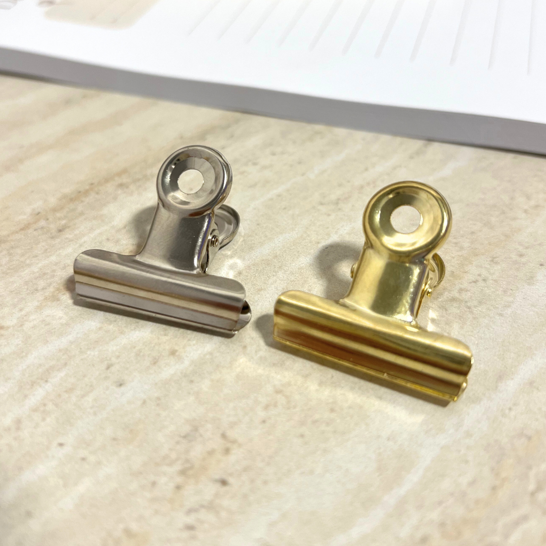 זוג מחזיקי דפים יוקרתיים - זהב וכסף